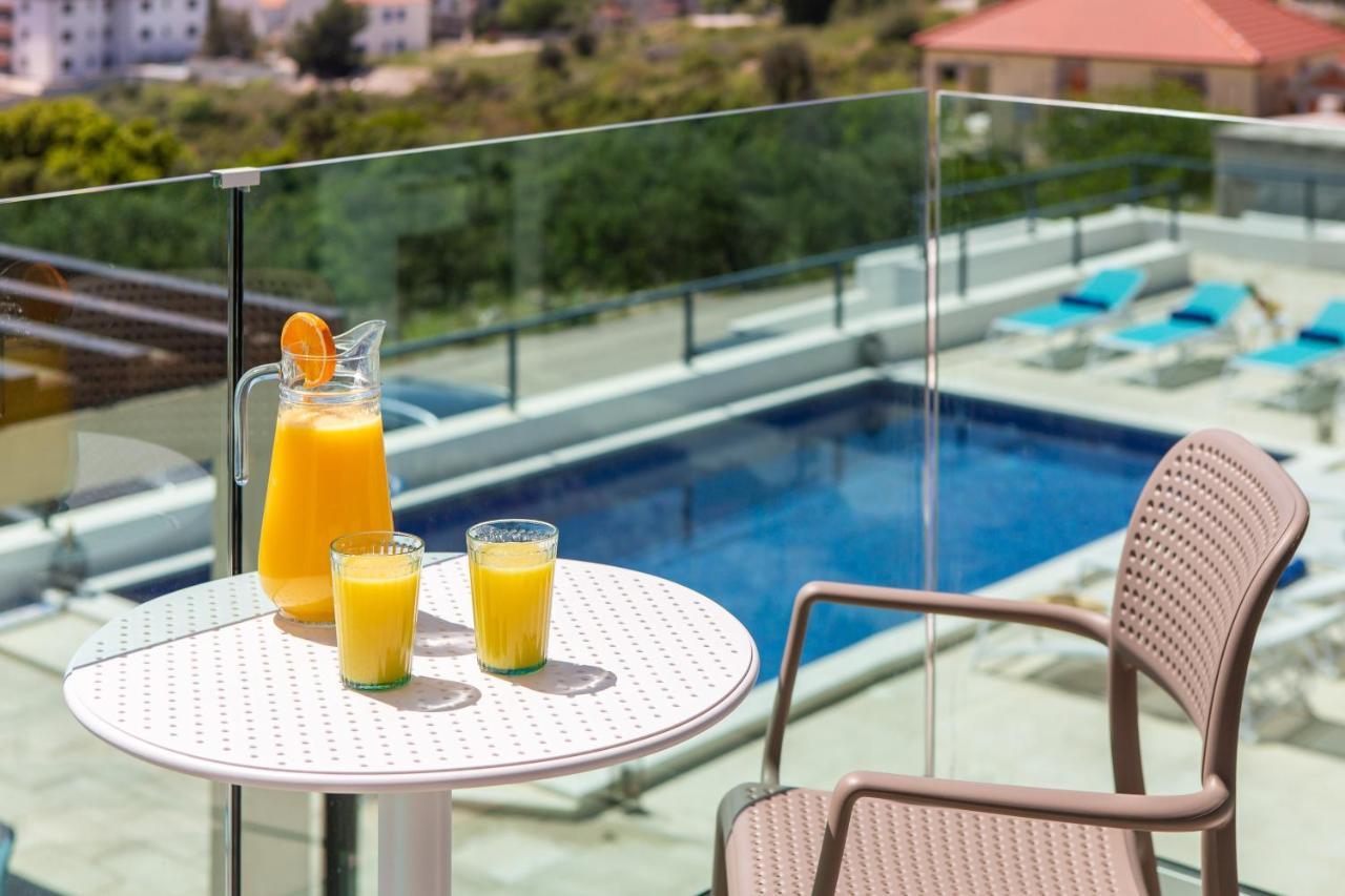 Sun Resort Apartments Zečevo Exteriör bild