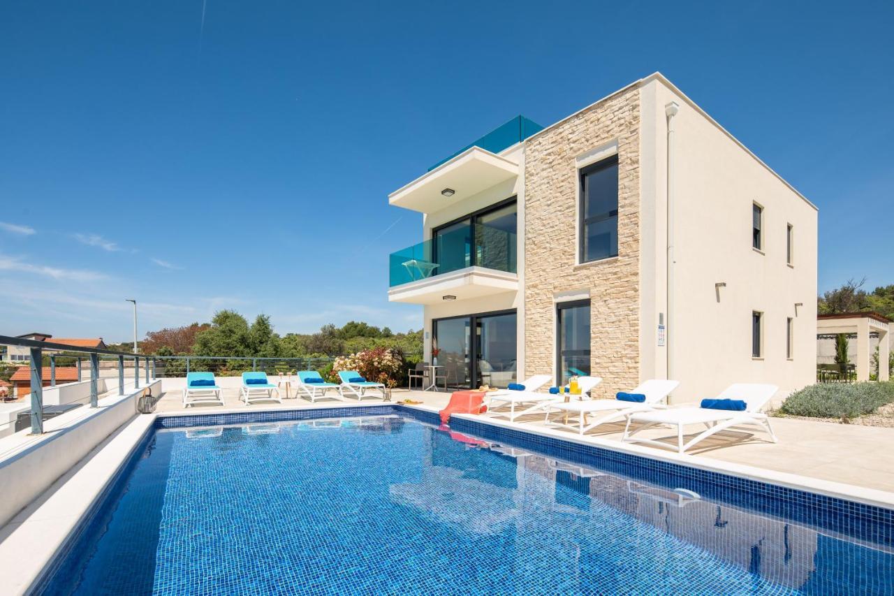 Sun Resort Apartments Zečevo Exteriör bild
